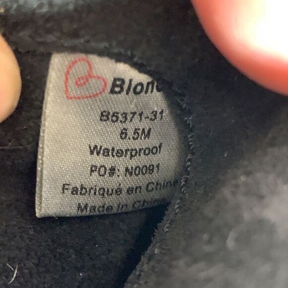 Blondo Distressed Suede Pull On Booties Sz 8.5 - Picture 5 of 6